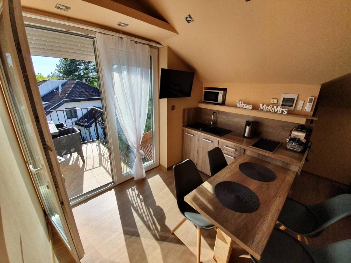 Happy Sun Medences Apartman Siofok Exterior photo