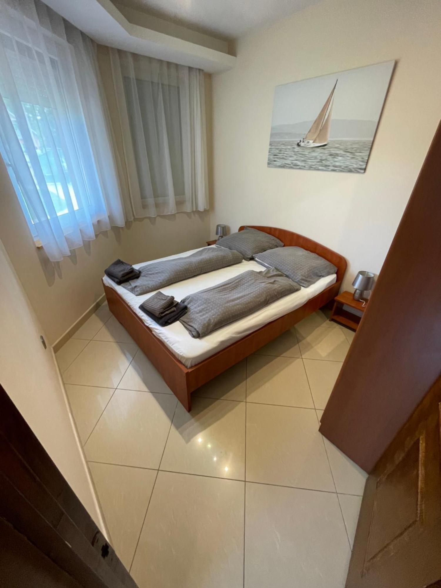 Happy Sun Medences Apartman Siofok Exterior photo