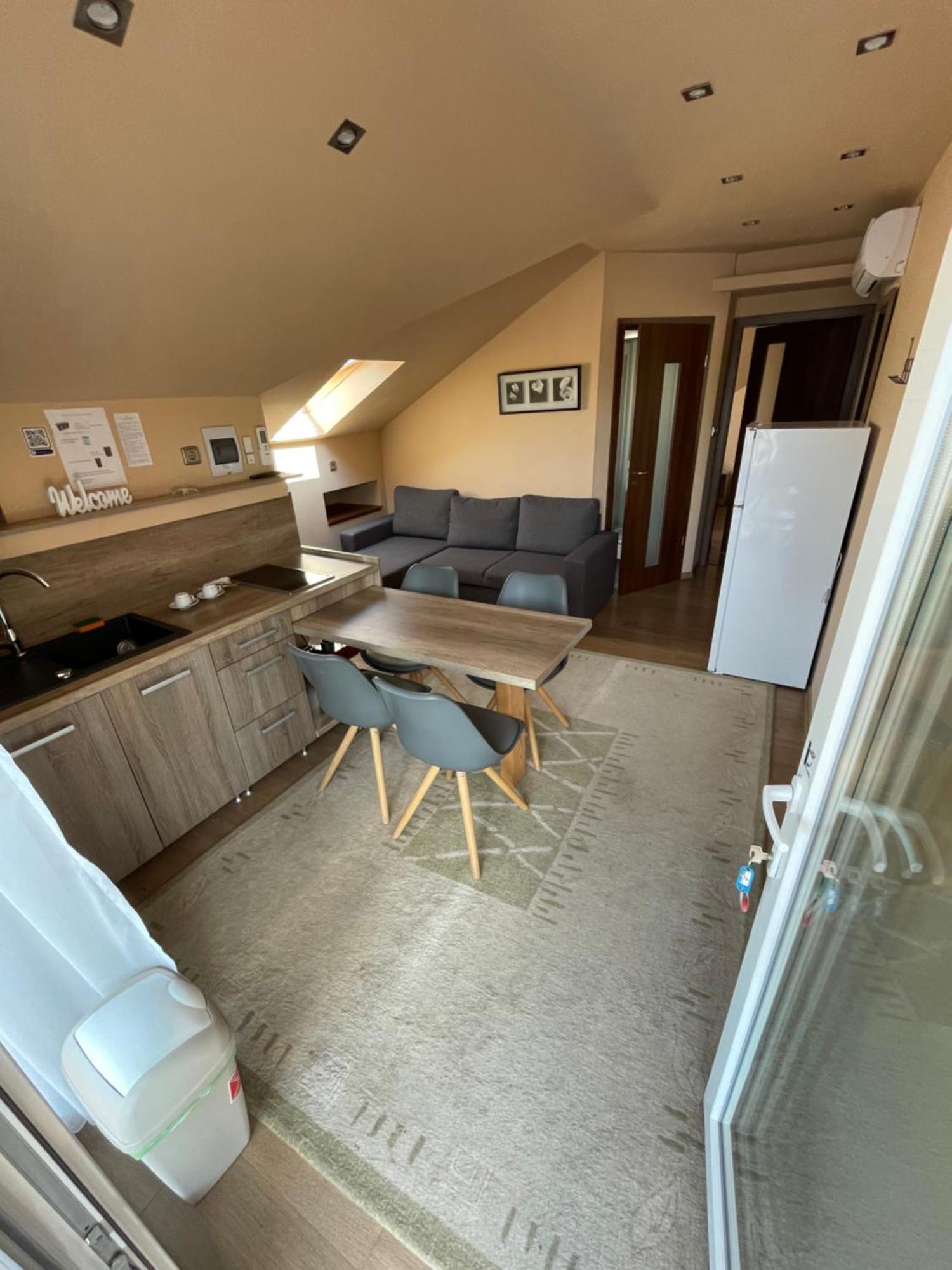 Happy Sun Medences Apartman Siofok Exterior photo