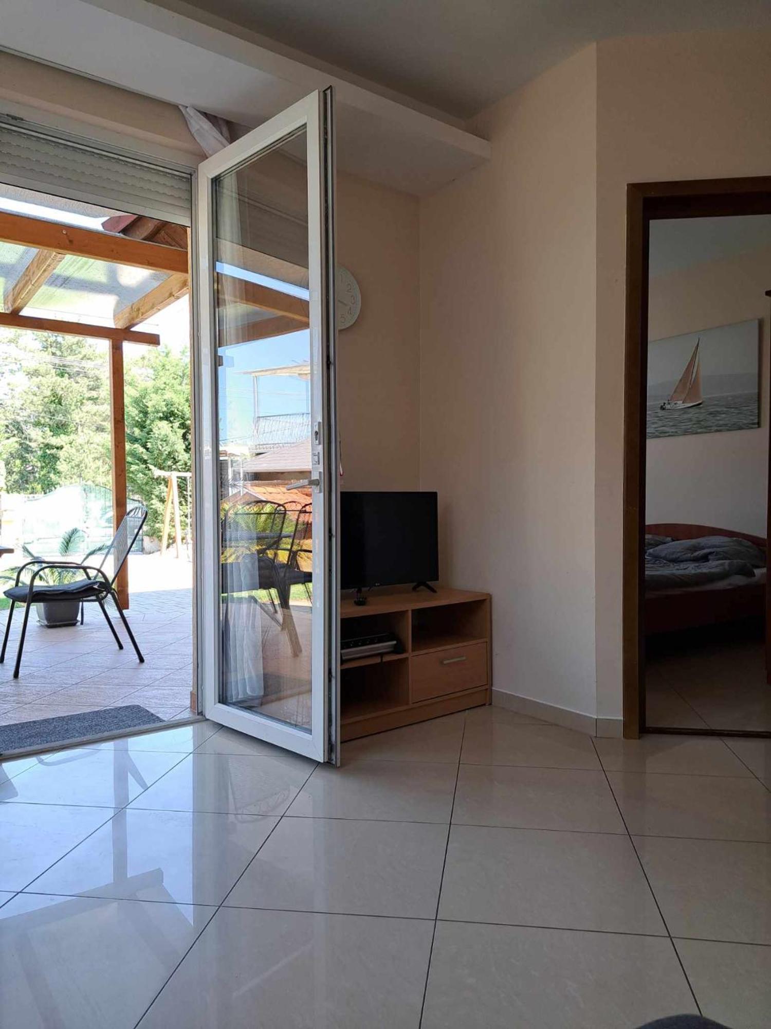 Happy Sun Medences Apartman Siofok Exterior photo