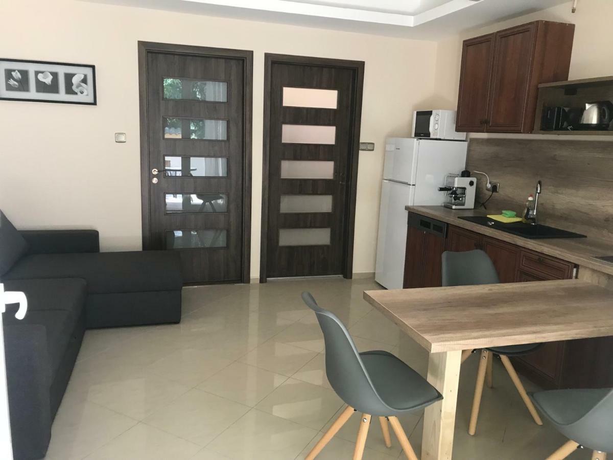 Happy Sun Medences Apartman Siofok Exterior photo